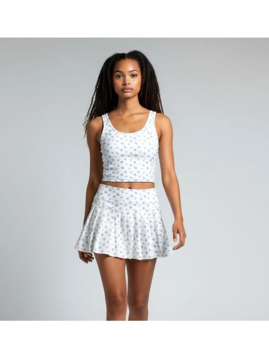 Young & Chic Dresses & Skirts - Young & Chic Crop Tank Top & Skirt Set XL Blue & White Tennis Pickleball